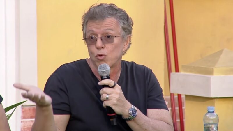 Boninho durante coletiva da Casa do Patrão