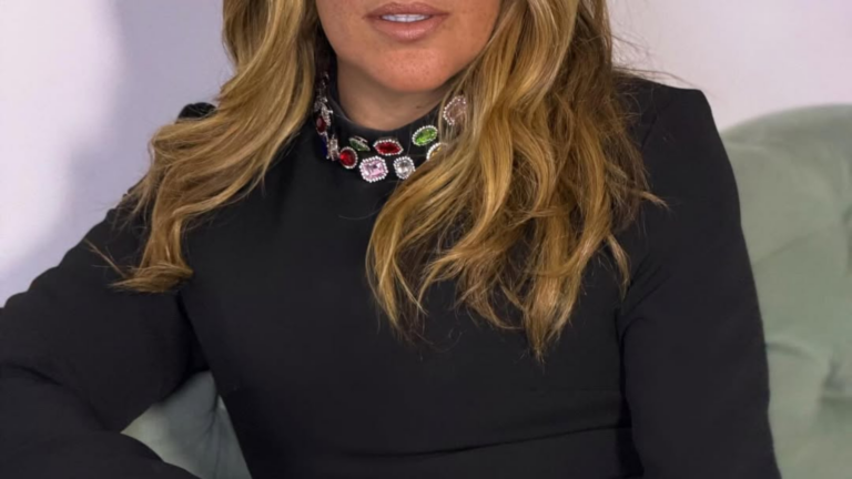 Ex-cantora mirim fez 33 radioterapias em luta contra um câncer no intestino: ‘Tive medo de morrer’