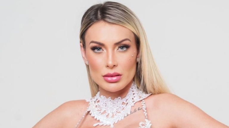 Andressa Urach aposta em carreira musical e revela significado por trás da MC Imola
