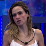 Roupa de Ana Paula Renault em evento em SP choca público: ‘Nossa’