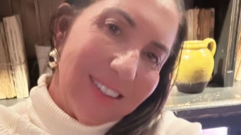 Errou? Look da mãe de Virginia em festa da neta chama atenção; veja