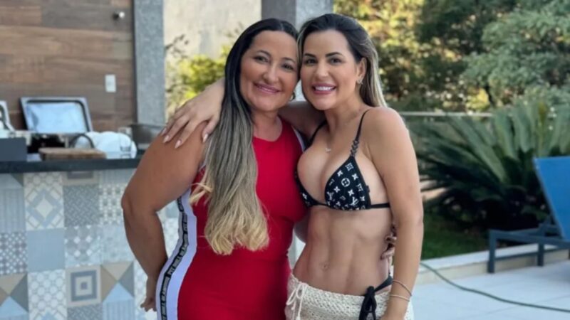 Mãe de Deolane Bezerra quebra o silêncio após nova prisão da filha: ‘Querem nos matar’