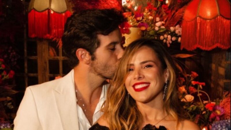 Wanessa Camargo posa abraçadinha em clima de romance com novo namorado