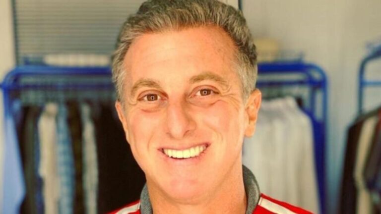 O mapa astral de Luciano Huck revela se ele dominará os domingos da TV brasileira ou perderá o trono em 2026