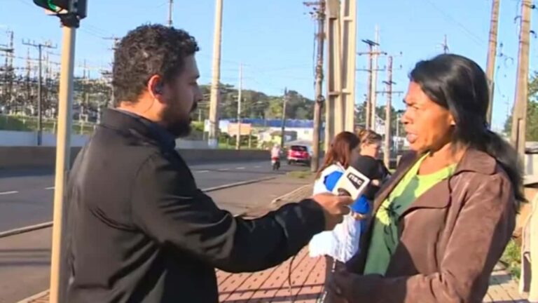 Repórter da Globo é pego de surpresa ao vivo após mulher soltar palavrão durante entrevista