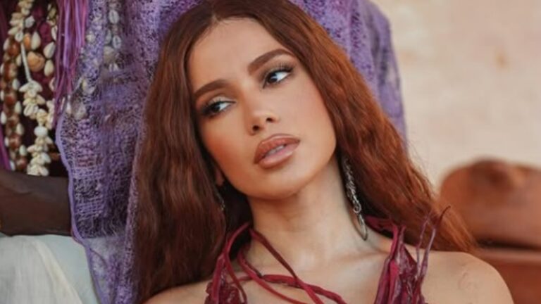 A fila andou mesmo? Anitta faz nova aparição com suposto novo affair no Rio de Janeiro