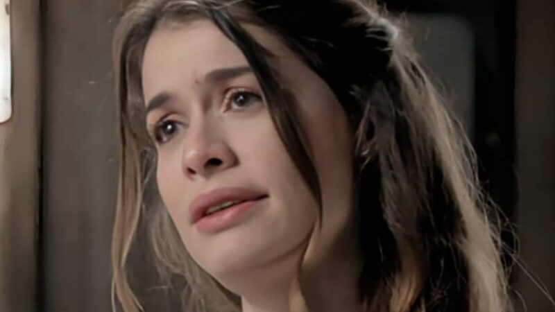 Lívia (Alinne Moraes) de 'Além do Tempo' - (Reprodução/Globo)