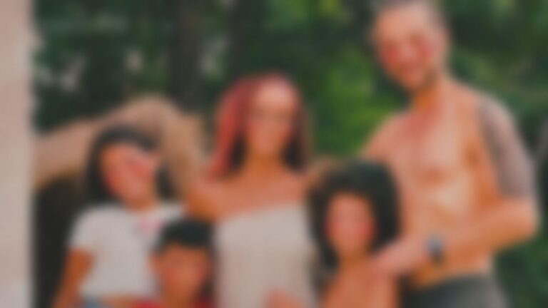 Ator famoso choca ao revelar que cavou a piscina da própria mansão