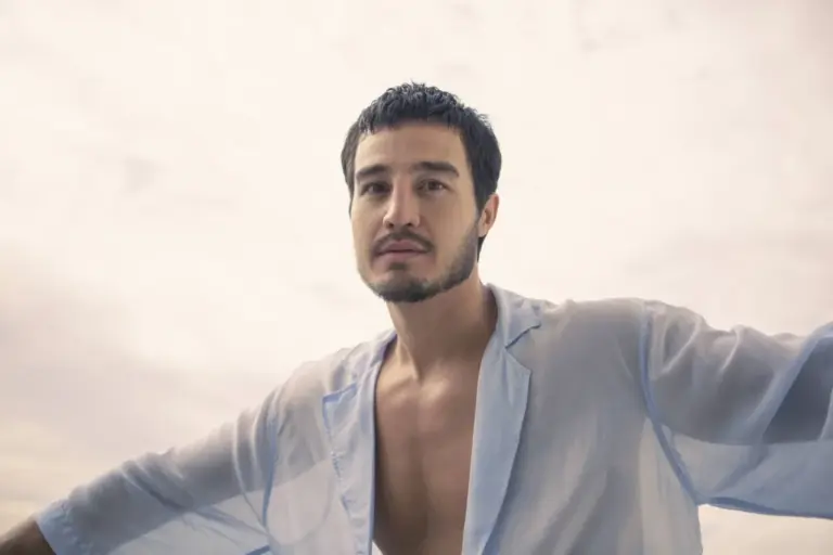 Tiago Iorc: o mistério dos sumiços, retornos surpreendentes e o segredo astrológico por trás de tudo!
