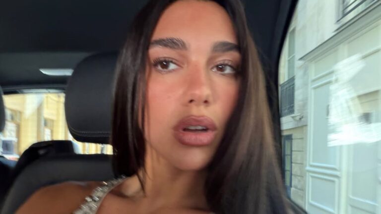 Cantora choca ao gastar R$ 2,2 milhões em lembrancinhas de casamento; veja