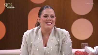 Tati Machado se emociona no 'Saia Justa' e desabafa sobre anúncio - Foto: Globo