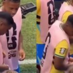 Flagra de Endrick distribuindo chicletes de Ancelotti para jogadores vira meme: ‘Vai mofar no banco’