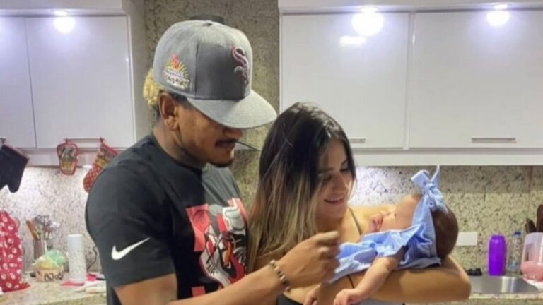 Jogador desabafa após mulher morrer para salvar a filha em terremoto