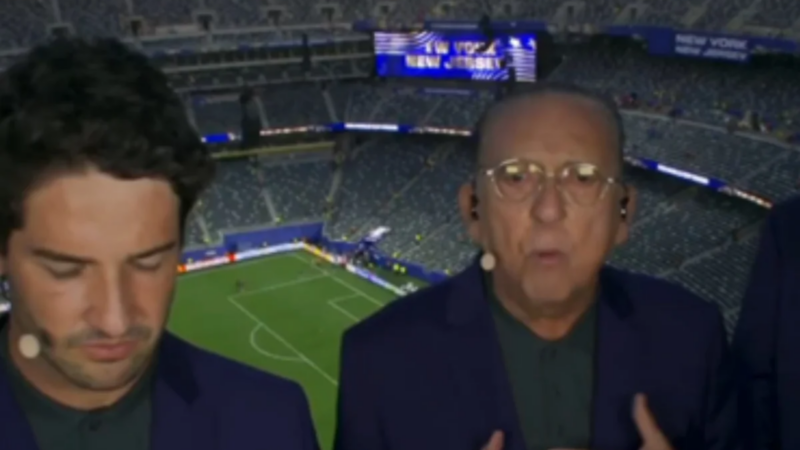 Galvão Bueno fica revoltado com torcida durante jogo da Seleção no SBT