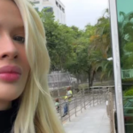 Guerreira? Karoline Lima mostra que machucou os pés na cobertura da Copa do Mundo