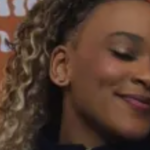 Rebeca Andrade surge ao lado da namorada: ‘Te amo’