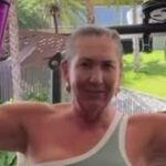 Apelou? Com look fitness curtinho, mãe de Virginia choca a internet: ‘Para’