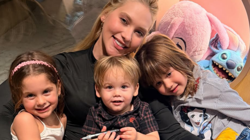 Virginia Fonseca e os três filhos - reprodução/Instagram