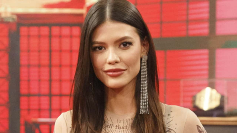 Vitória Strada diz que papeis na Globo sumiram após ela se assumir bissexual
