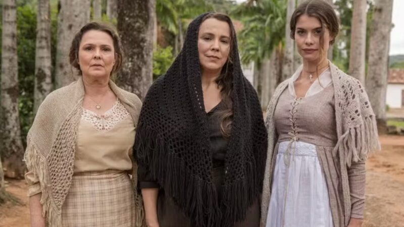 ‘Além do Tempo’: Lívia, Emília e Gema iniciam a violação da sepultura de Bernardo em busca da verdade