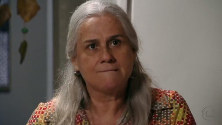 ‘Avenida Brasil’: Lucinda descobre esconderijo em que Nina instalou Nilo