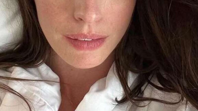 Anne Hathaway