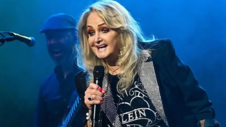 Milagre? Cantora super famosa acorda do coma e choca médicos