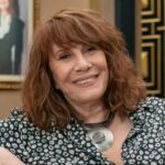 Eterna Nazaré: Reação de Renata Sorrah ao ser abordada por fãs dá o que falar