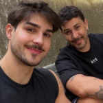 Carlinhos Maia faz pedido de namoro para amigo hétero; saiba quem é o rapaz que encantou o influenciador