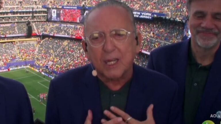 Galvão Bueno se emociona ao vivo ao narrar última Copa do Mundo: ‘Coração sofrido, doído’