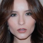 Larissa Manoela resgata fotos e desabafa sobre cirurgia: ‘Me fez desacelerar’
