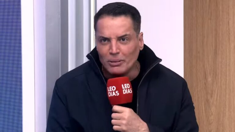 Com falha na voz, Leo Dias vai ao médico, surge no fim de programa ao vivo e faz revelação: ‘Mandou’