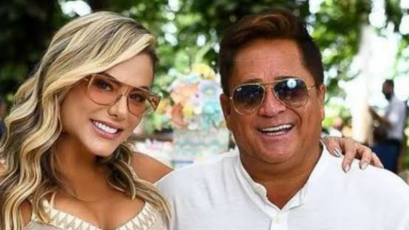 Leonardo aprende a fazer Pix e esposa fica uma fera