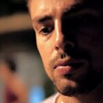 ‘Avenida Brasil’: Perto da verdade? Jorginho se descontrola ao associar Carminha às lembranças de sua infância