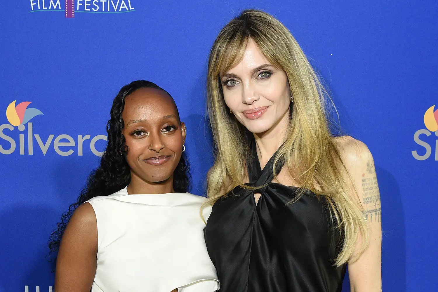 Zahara e Angelina Jolie (Divulgação)