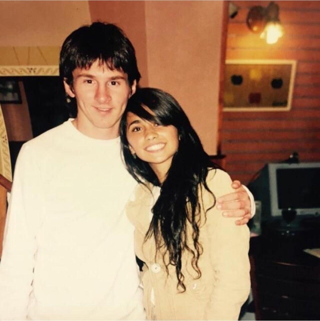 Antonela Roccuzzo e Messi (Reprodução/Instagram)