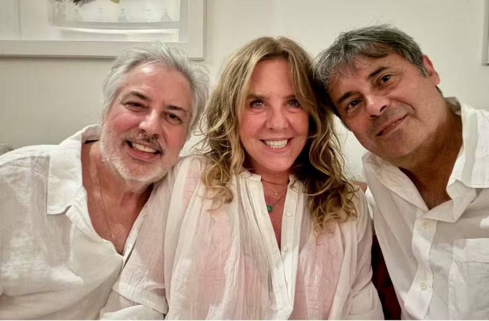Roberto de Carvalho com Lilibeth Monteiro de Carvalho e o músico Mu Carvalho — Foto: reprodução/ instagram