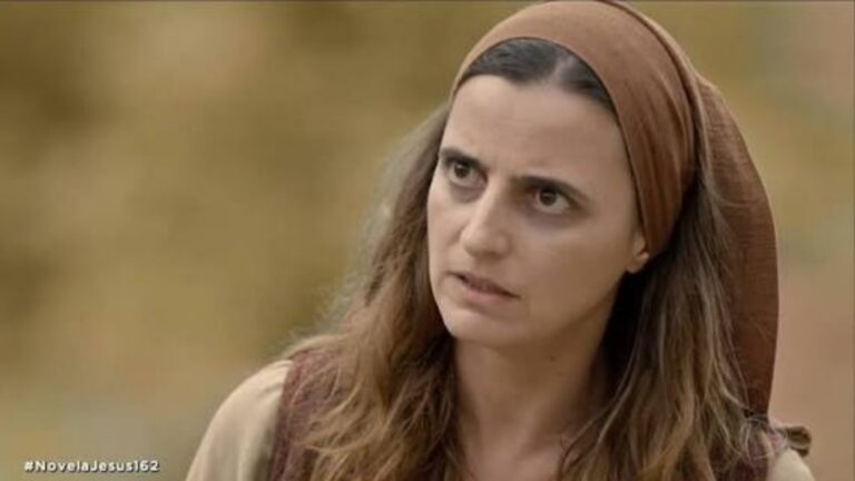 ‘Jesus’: Sula se enfurece ao flagrar o filho beijando Gabriela escondido