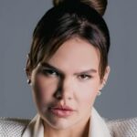 Nova fase: Thais Carla choca seguidores ao surgir em novo clique ousado após eliminar 101 kg