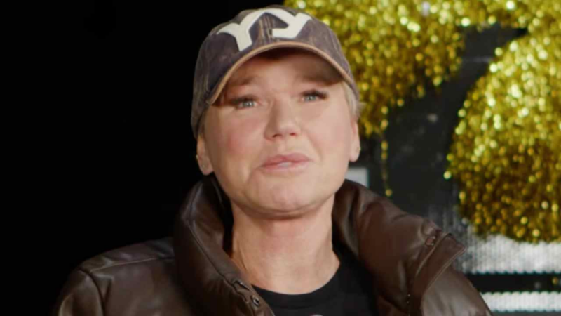 Xuxa abre o jogo sobre afastamento de ex-Paquita e faz declaração contundente
