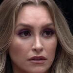 Outra pessoa? Aparência de Carla Diaz em show da Xuxa dá o que falar: ‘Bizarro’