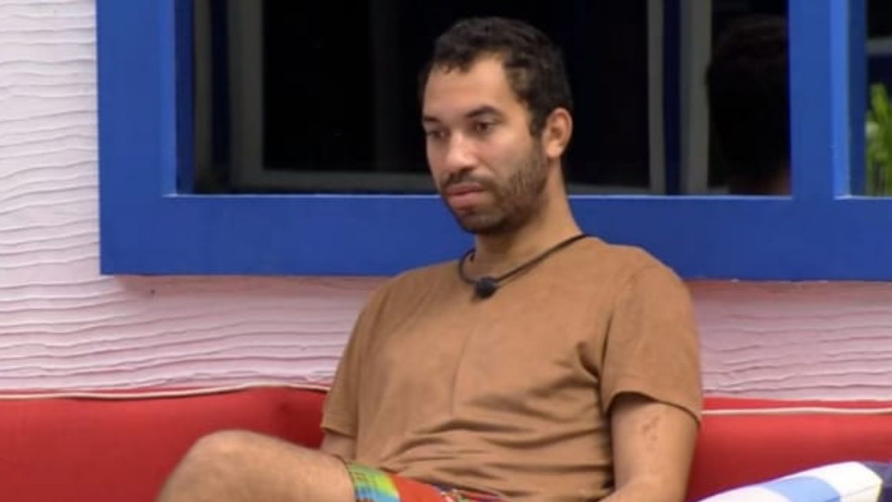 BBB21: Em dia de eliminação, Gilberto reflete e descarta medo de deixar a casa: “Não consigo sentir nada”