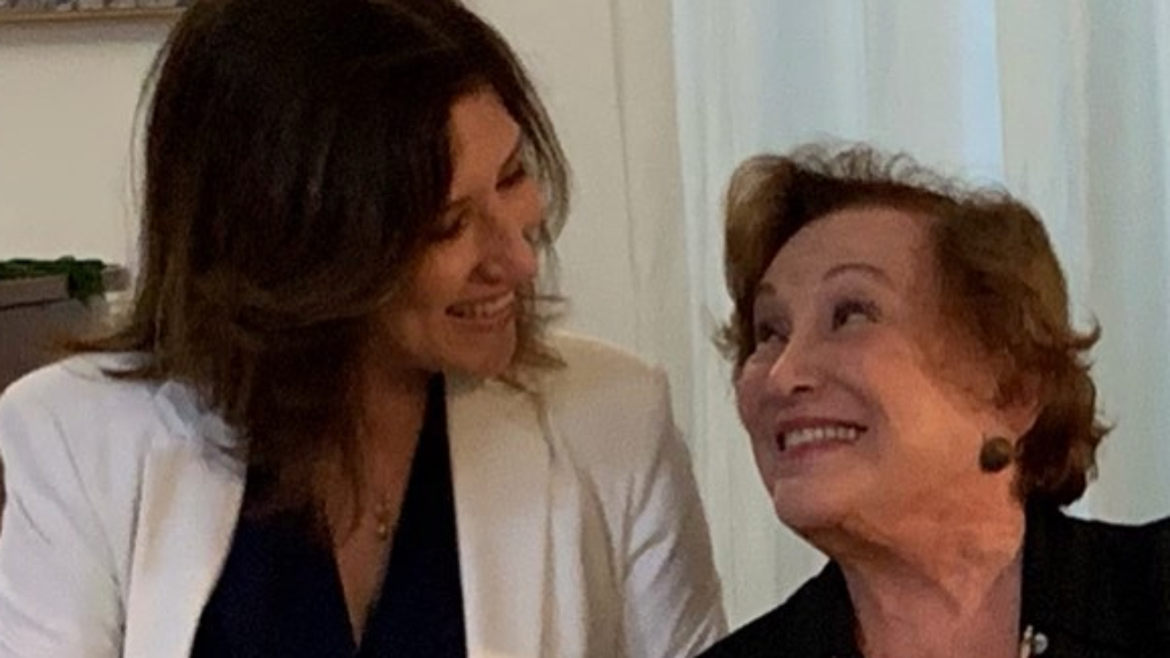 Beth Goulart resgata vídeo especial ao lado da mãe, Nicette Bruno, e emociona fãs: “Ame cada vez mais”