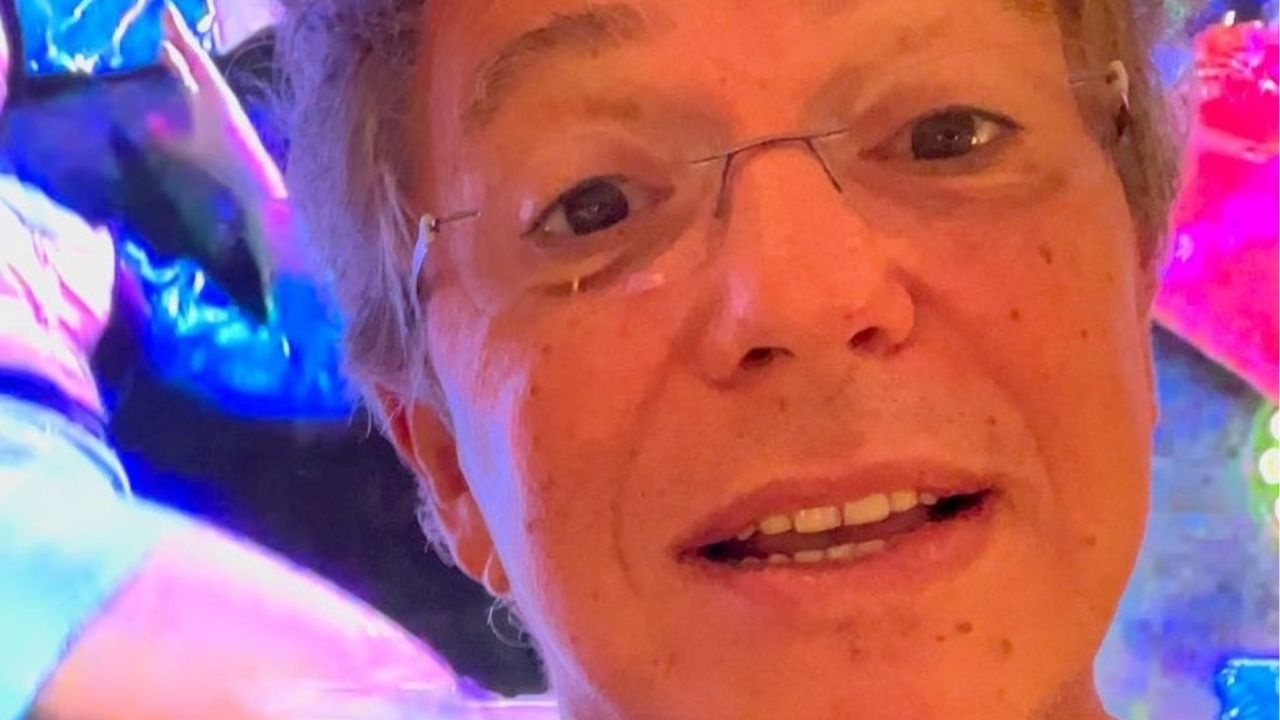 BBB21: Vem aí! Boninho quebra protocolo e promete invadir sede do reality: “Deu vontade”
