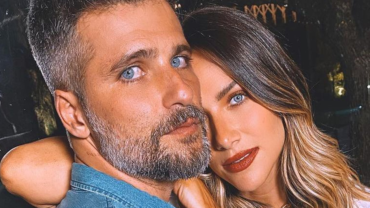 Alerta de fofura! Bruno Gagliasso mostra bebê Zyan com fantasia de dálmata e fãs cravam: “A sua cara”