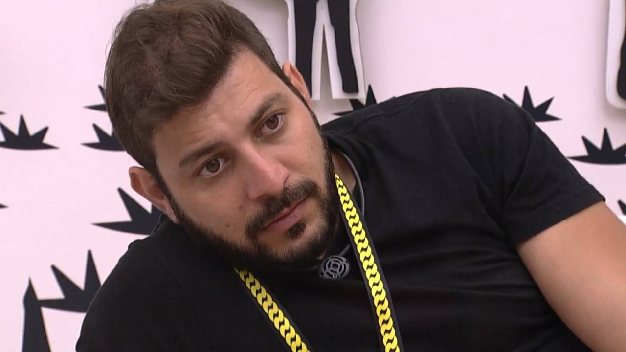 BBB21: Sem segredos! Caio bate o martelo e define indicação de sister ao Paredão: “Não tem jeito”