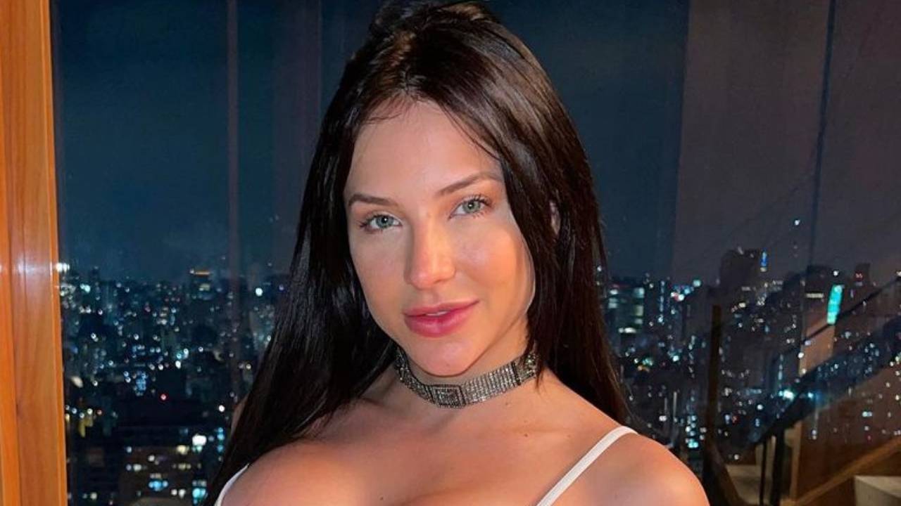 Ex-BBB Gabi Martins abusa em decote profundo e corpão rouba a cena na web: “Beleza incomparável”