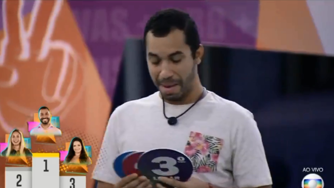 BBB21: Sem Sarah, Gilberto chora ao montar novo pódio no Jogo da Discórdia: ”Que agonia”