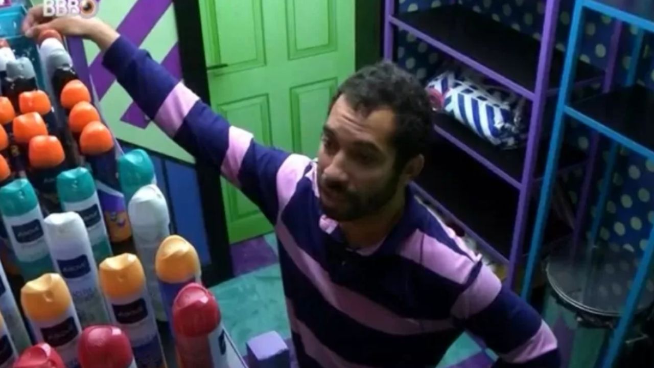 BBB21: No paredão, Gilberto se emociona e fala sozinho com desodorantes da dispensa: “Vou sentir falta”