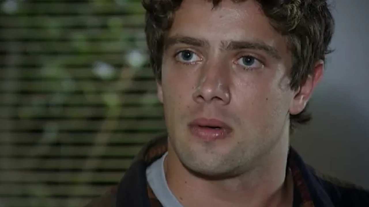 A Vida da Gente: Rodrigo esquece da filha e leva sermão de Iná: “Podia ter avisado”